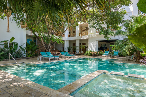 SAMAN BOUTIQUE HOTEL